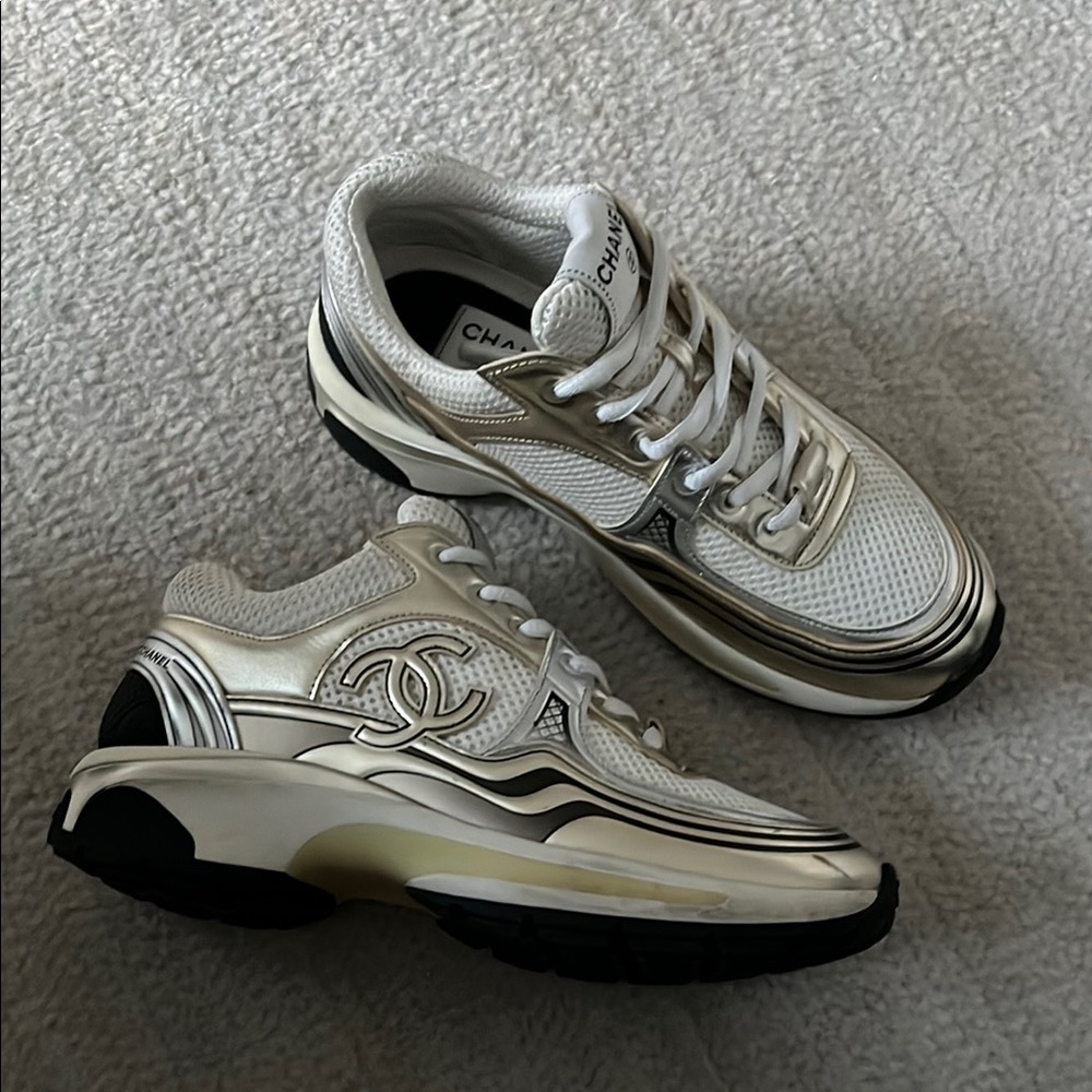 Chanel CC Runner Gold Laminate